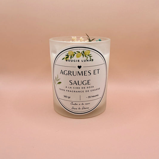 Agrumes et Sauge : Un cocktail vivifiant d'agrumes et d'herbes aromatiques, pour une ambiance énergisante et purifiée.